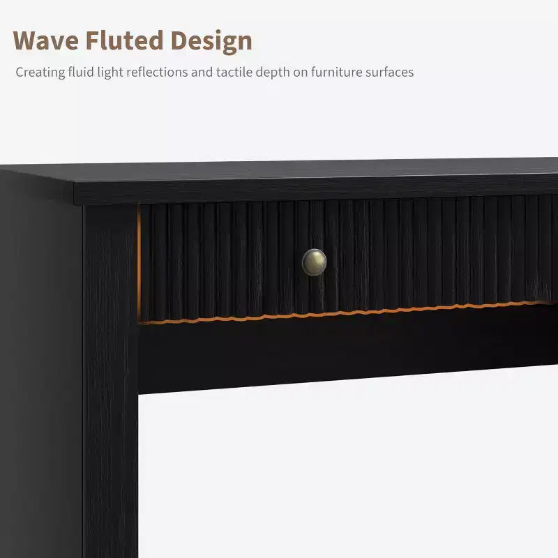 Bureau de télétravail cannelé de 137 cm avec tiroirs et chargement USB intégré, bureau d'écriture moderne pour salle d'étude